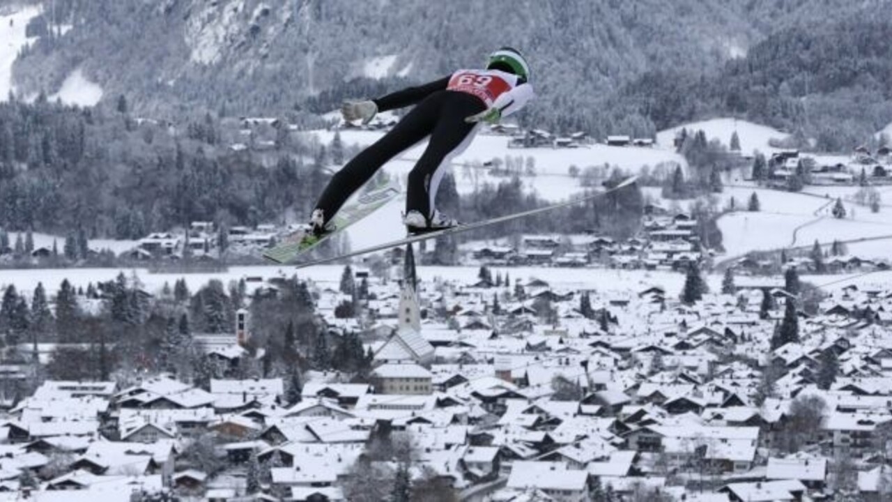 Peter Prevc skoky na lyžiach (SITA/AP)